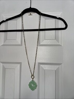 Source Unknown Gold-Tone Chain Necklace with Mint Green Filigree Pendant